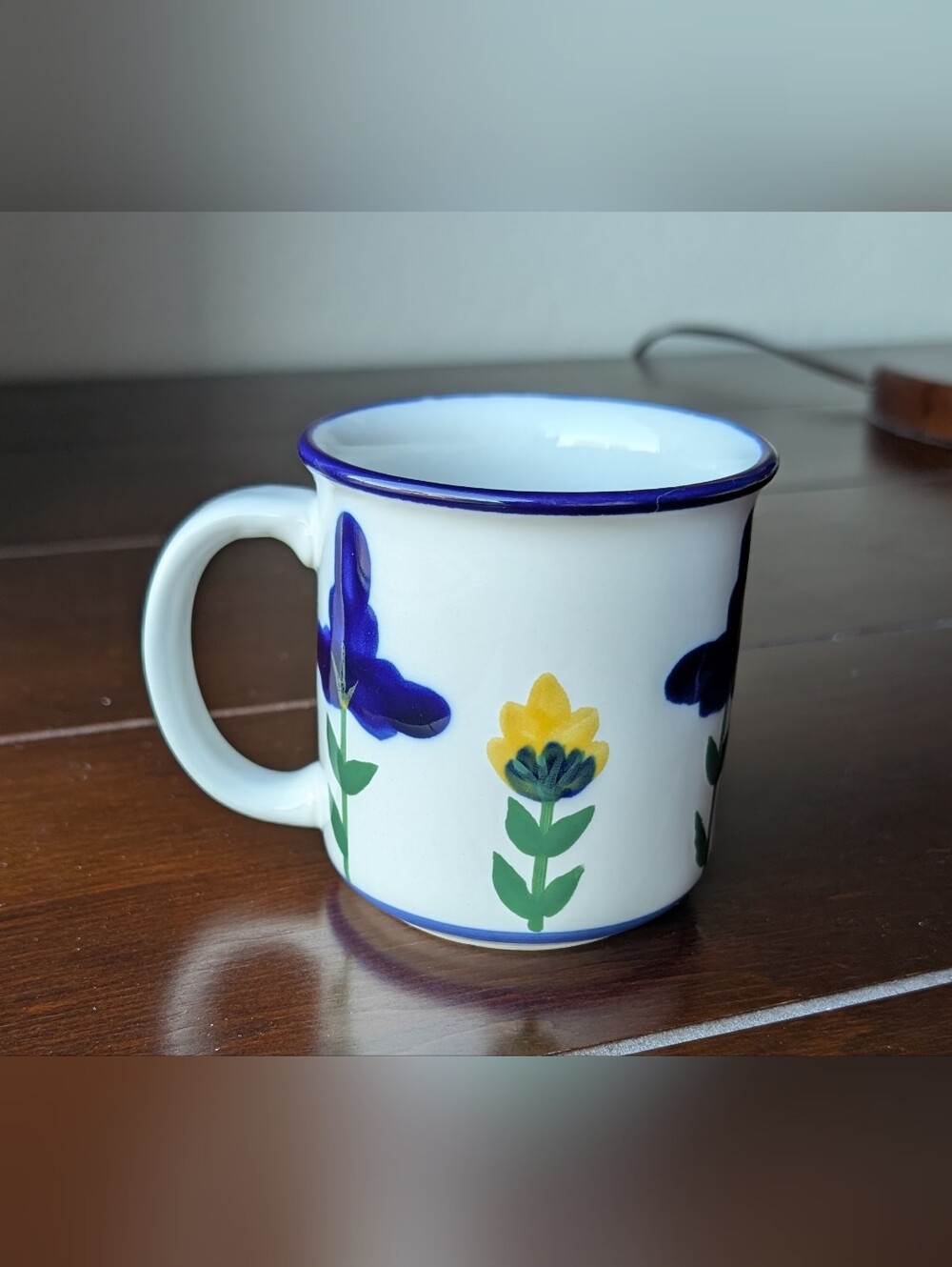 Dansk Hand Painted Stoneware Mug "San Nicolo" White Blue Rim Floral 4 In Tall